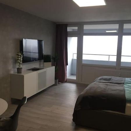 Modern Eingerichtetes Apartment Naehe Hauptbahnhof Braunschweig Esterno foto