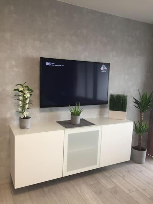 Modern Eingerichtetes Apartment Naehe Hauptbahnhof Braunschweig Esterno foto