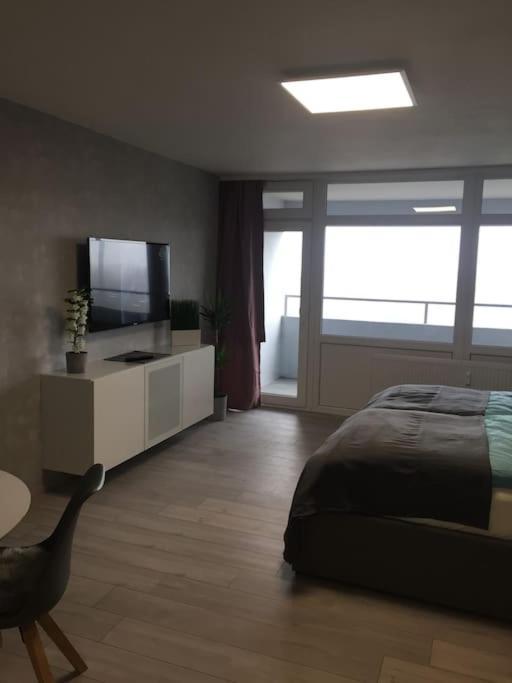 Modern Eingerichtetes Apartment Naehe Hauptbahnhof Braunschweig Esterno foto